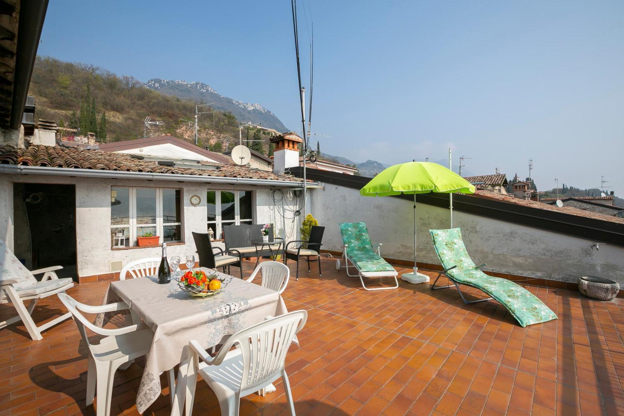 Angela -Terrace & Beautiful View Lake - Happy Rentals Toscolano Maderno Εξωτερικό φωτογραφία